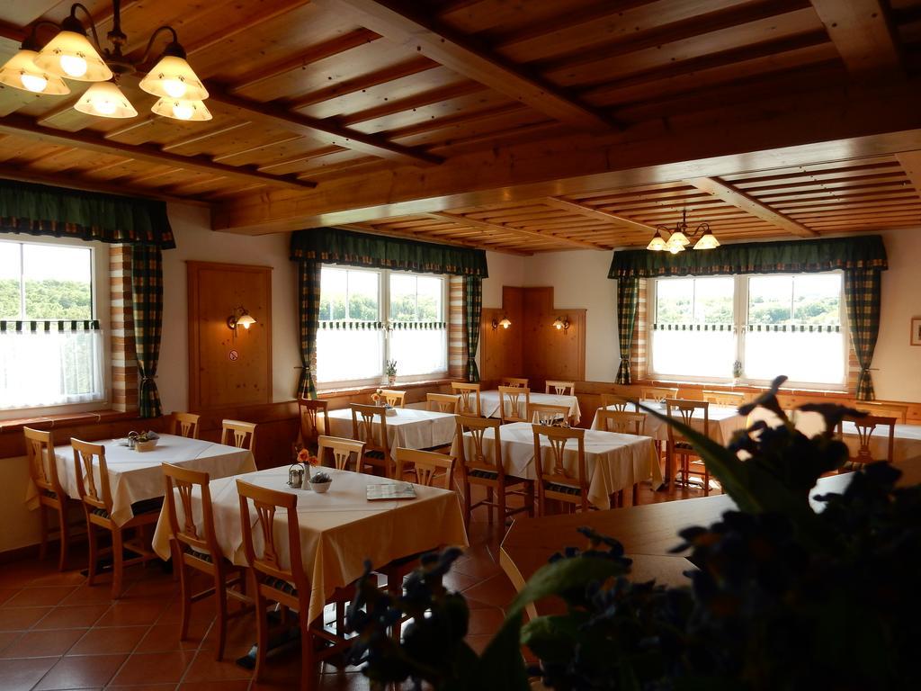 Pulkau Pension Rudi - Weingut Kellner酒店 外观 照片