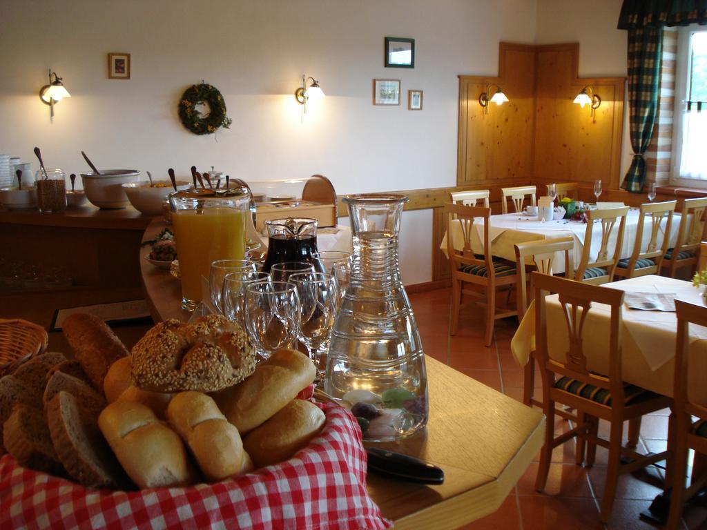 Pulkau Pension Rudi - Weingut Kellner酒店 外观 照片